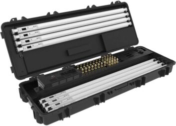 Комплект из 8 ламп Astera Titan Tube в противоударном кейсе